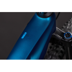 CUBE STEREO HYBRID ONE44 EX 800 detalla cuadro