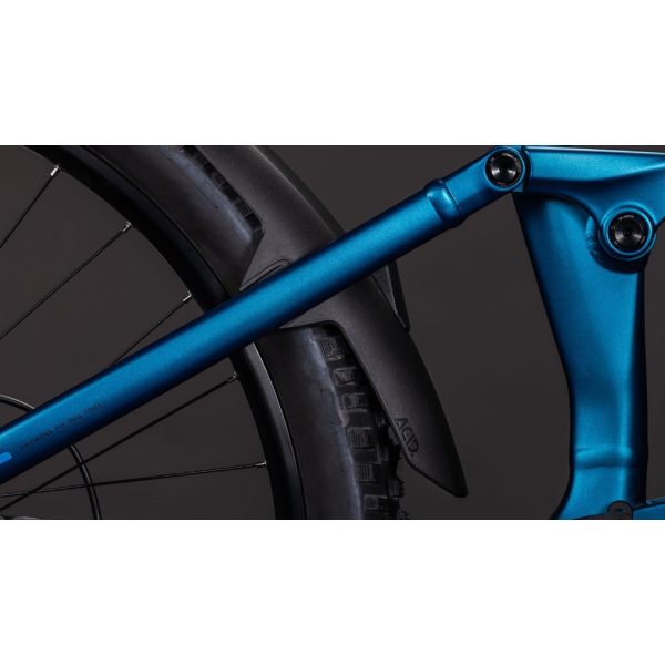 CUBE STEREO HYBRID ONE44 EX 800 detalle tirante y guardabarros