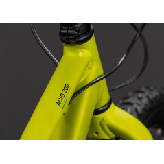 detalle cables CUBE ACID 200 DISC